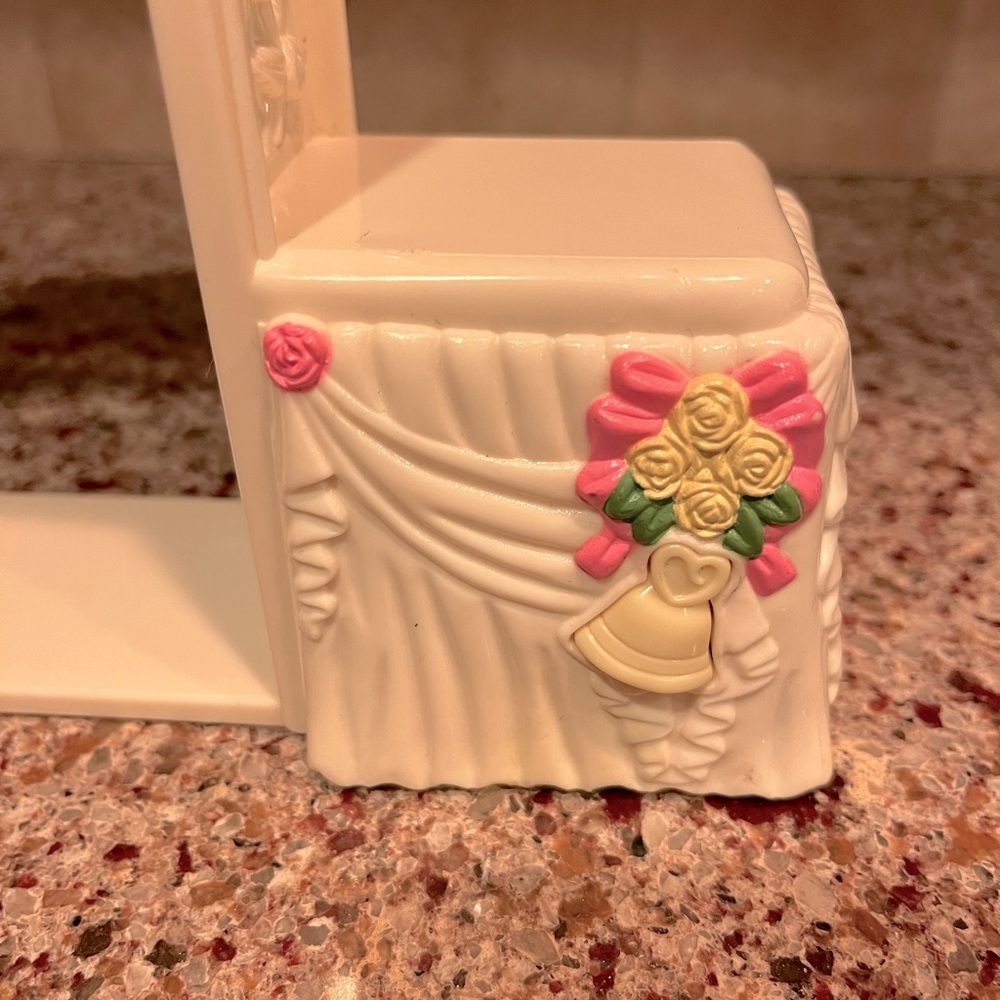 Fisher Price Loving Family Wedding Gazebo- Plays Music! - Picture 3 of 5